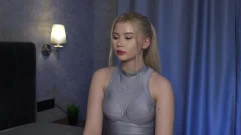 Ashley online show from 2, 12, 2025