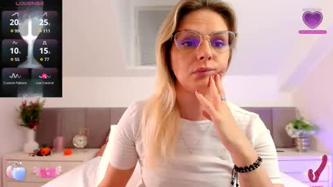 AshleyStorms online show from 25, 9, 2025