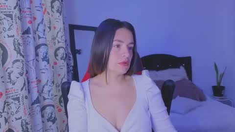 Snapshot of ashleyt1998 chatting on 3, 10, 2025 ASHLEY online show from 3, 10, 2025