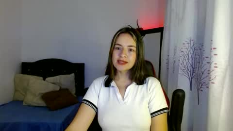 Snapshot of ashleyt1998 chatting on 11, 5, 2026 ASHLEY online show from 11, 5, 2026