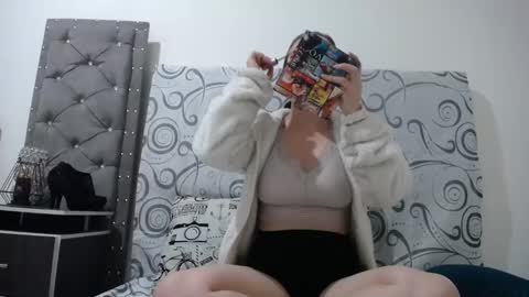 Snapshot of ashly_93 chatting on 16, 12, 2024 engel online show from 16, 12, 2024