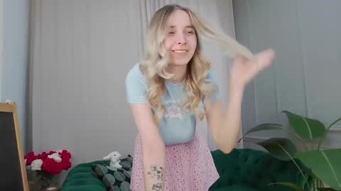 ashly_cherry online show from 27, 3, 2026