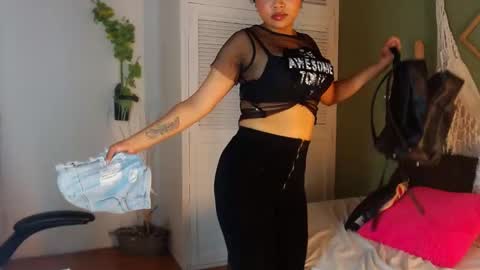 Snapshot of ashly_collin9 chatting on 8, 3, 2025 ashly online show from 8, 3, 2025