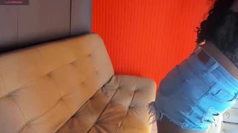 Snapshot of ashly_collin9 chatting on 8, 10, 2025 ashly online show from 8, 10, 2025