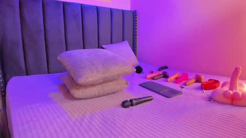 ashlye_miller_ online show from 24, 1, 2025