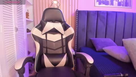 Snapshot of ashlye_miller_ chatting on 2, 7, 2026 ashlye_miller_ online show from 2, 7, 2026