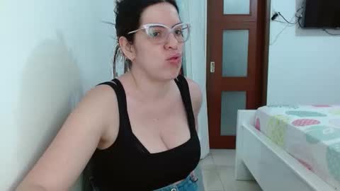 Snapshot of ashlymoon chatting on 13, 5, 2026 AshlyMoon online show from 13, 5, 2026