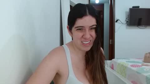 Snapshot of ashlymoon chatting on 17, 5, 2026 AshlyMoon online show from 17, 5, 2026