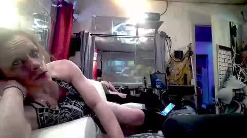 Snapshot of ashmomo chatting on 12, 2, 2025 ashmomo online show from 12, 2, 2025