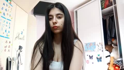 Lina online show from 5, 3, 2026