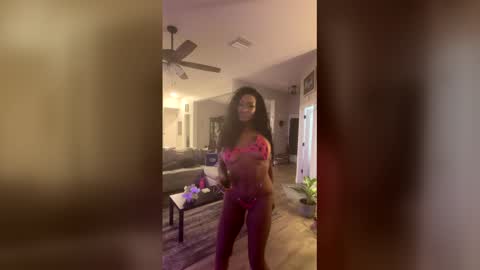 ashtynmartyn online show from 22, 4, 2026