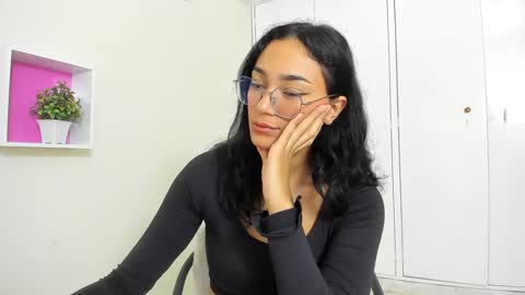 Camila online show from 21, 2, 2025