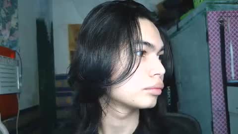 asian_babyboi online show from 15, 4, 2026