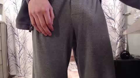 Snapshot of asian_boy28 chatting on 3, 2, 2025 asian_boy28 online show from 3, 2, 2025