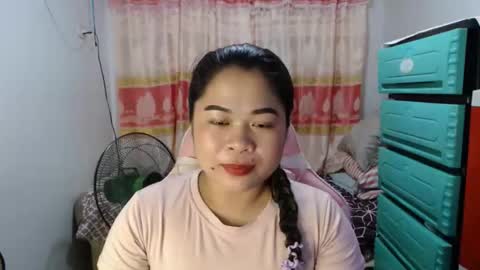 Snapshot of asian_feb chatting on 6, 10, 2025 sweet feb online show from 6, 10, 2025