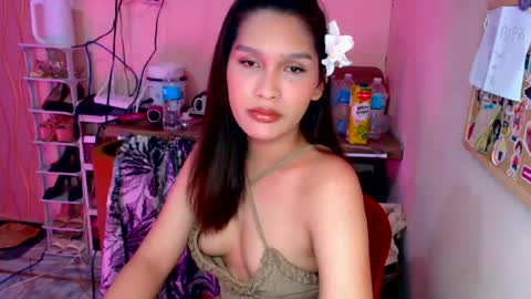 Snapshot of asian_glamm chatting on 1, 7, 2026 ANITA online show from 1, 7, 2026