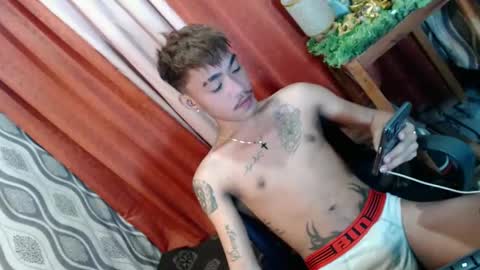 Snapshot of asian_kimxxx chatting on 22, 12, 2024 don online show from 22, 12, 2024