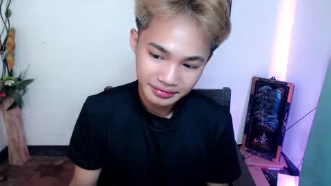 asian_lover05 online show from 27, 9, 2025