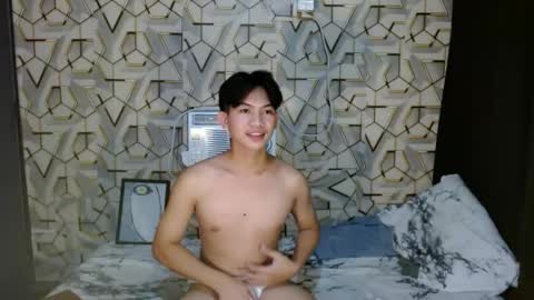 Snapshot of asian_wayne chatting on 4, 12, 2024 wayne online show from 4, 12, 2024