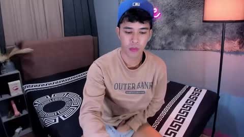 asiancum_peter online show from 10, 10, 2025