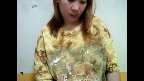 Snapshot of asiancutie143 chatting on 28, 4, 2026 asiancutie143 online show from 28, 4, 2026