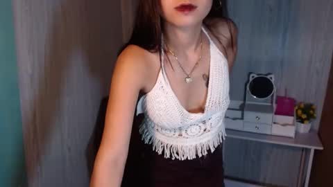 Snapshot of asianhot_celine chatting on 5, 3, 2025 Celine online show from 5, 3, 2025