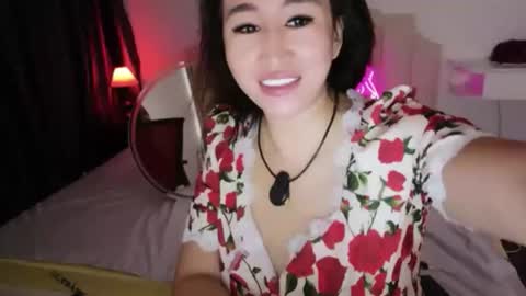 Snapshot of asianqueen777ohmi chatting on 13, 6, 2026 Rose Mingna online show from 13, 6, 2026