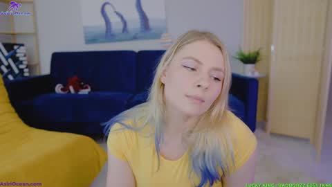 Snapshot of asiri_ocean chatting on 22, 4, 2026 Asiri pronounced Ah-siri Please no nicknames 3 online show from 22, 4, 2026
