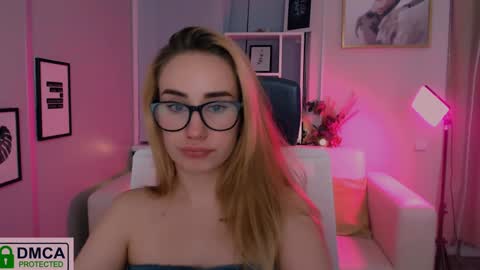 Snapshot of asol_muah chatting on 25, 12, 2024 Asol online show from 25, 12, 2024