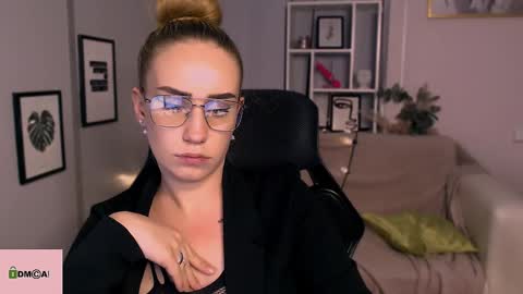 Snapshot of asol_muah chatting on 3, 1, 2025 Asol online show from 3, 1, 2025