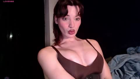 Snapshot of aspenfrost chatting on 21, 12, 2024 Aspen Frost online show from 21, 12, 2024