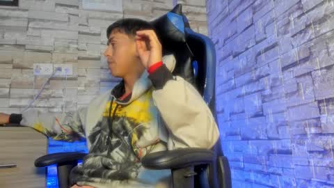 Snapshot of astaroth_blaze chatting on 20, 9, 2025 Derek online show from 20, 9, 2025