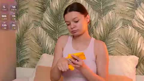 Snapshot of asterquinn chatting on 25, 6, 2026 Aster Quinn online show from 25, 6, 2026