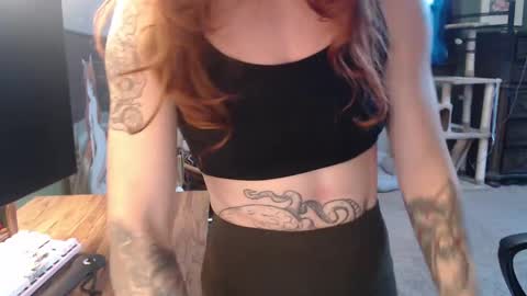 Snapshot of astraeasiren chatting on 13, 12, 2024 AstraeaSiren online show from 13, 12, 2024