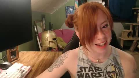 Snapshot of astraeasiren chatting on 3, 2, 2026 AstraeaSiren online show from 3, 2, 2026