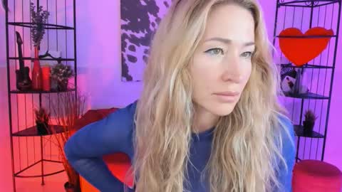 Snapshot of astramonroe chatting on 22, 10, 2025 astramonroe online show from 22, 10, 2025