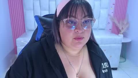 astrid1_s online show from 3, 3, 2026