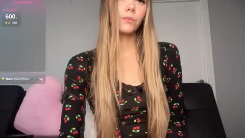 Snapshot of astrid_sky chatting on 29, 5, 2026 Astrid Sky online show from 29, 5, 2026