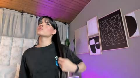Snapshot of astrid_velle chatting on 4, 6, 2026 astrid_velle online show from 4, 6, 2026