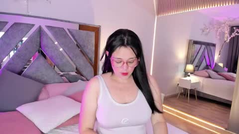 Astrid  online show from 15, 4, 2026