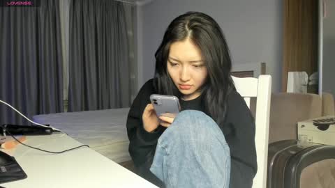 asuna_kirigaya online show from 6, 12, 2024