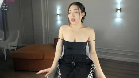 asuna_kirigaya online show from 13, 10, 2025