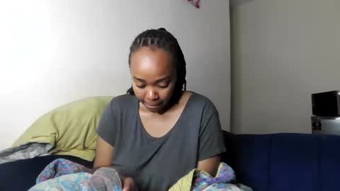 Snapshot of atara_seren chatting on 19, 5, 2026 atara_seren online show from 19, 5, 2026