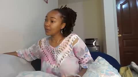 Snapshot of atara_seren chatting on 2, 6, 2026 atara_seren online show from 2, 6, 2026