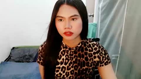 atashakendall online show from 24, 7, 2026