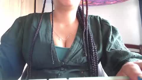 Snapshot of atena_messy chatting on 30, 6, 2026 atena messy online show from 30, 6, 2026