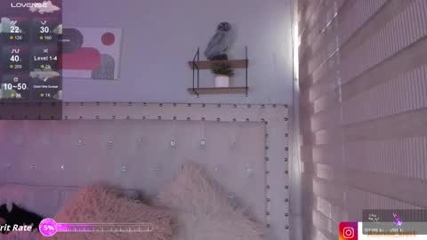 Snapshot of atenea_klett_ chatting on 4, 5, 2026 ATENEA online show from 4, 5, 2026