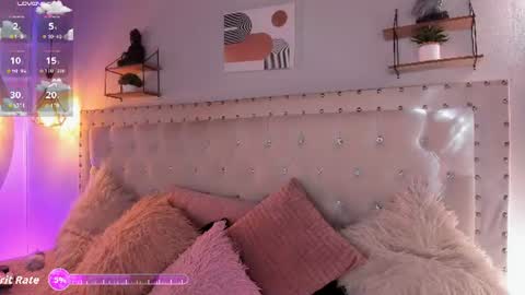 Snapshot of atenea_klett_ chatting on 16, 7, 2026 ATENEA online show from 16, 7, 2026