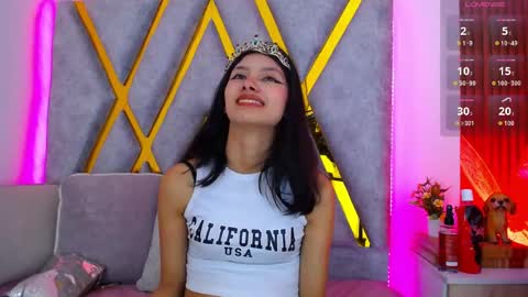 Snapshot of atenea_smith1 chatting on 6, 5, 2026 Athenea online show from 6, 5, 2026