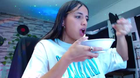 Atenea online show from 19, 1, 2025